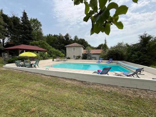 Siorac-de-Riberac Casa | Vaste propriété de charme au cœur du Périgord vert