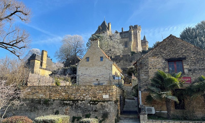 Montfort Casa | Vaulted ceiling at the foot of Château de Montfort Cool in summer and cosy in winter!
