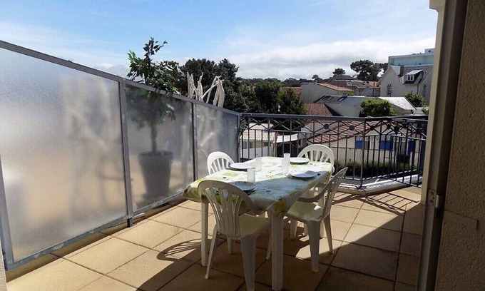 Pontaillac Apartamento | Vaux sur Mer - Neighborhood PONTAILLAC - APARTMENT - SHARED POOL