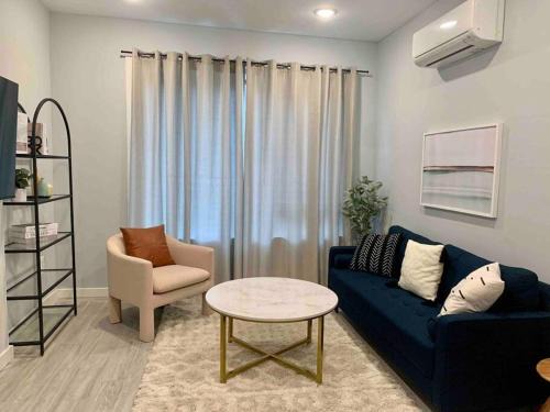 Newark Apartamento | Veau3 1BD 1BA minutes to NYC