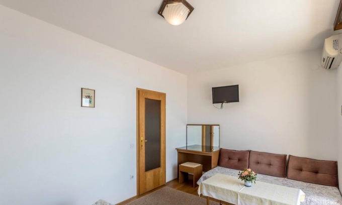 Baska Voda Apartamento | Vedra- Free Parking and Close to the Beach - SA2 - B