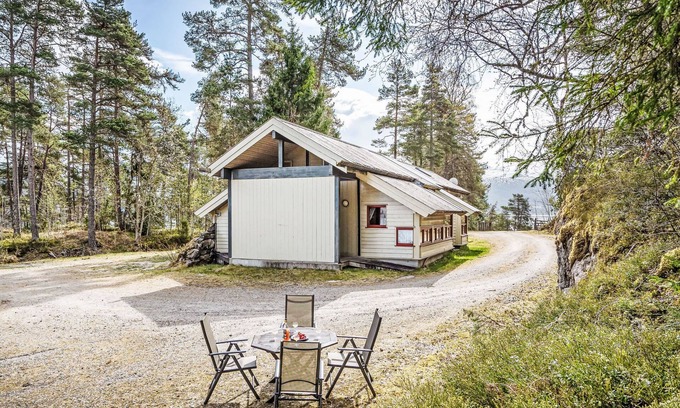 Balestrand Casa | Veganeset I by Interhome