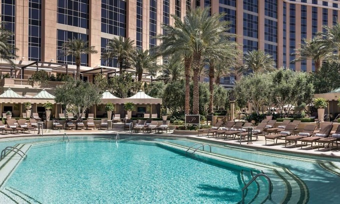 Las Vegas Casa | Vegas Adventure! 2 Spacious Units, Pools,