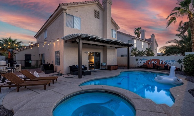 Green Valley North Casa | Vegas Game Haven Heated Pool! Near Airport & Strip