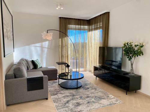 Kesklinn Apartamento | Vektor Premium Apartment with Rooftop Garden & Free Parking