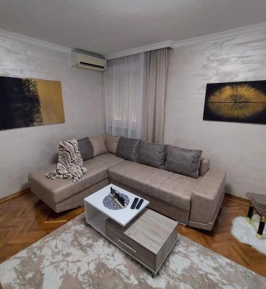 Cacak Apartamento | VEMIUR