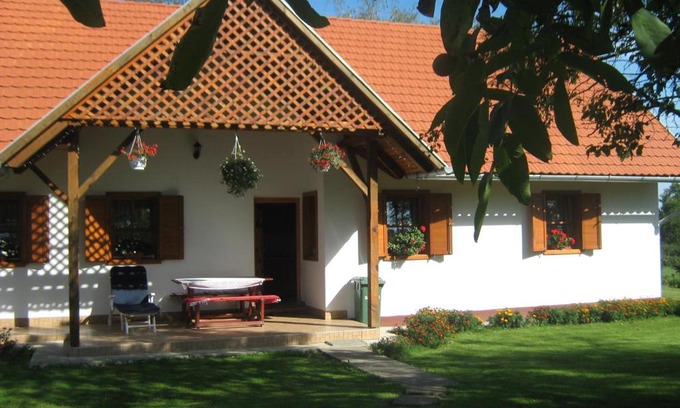 Szalafo Casa | Vendégmarasztaló Porta