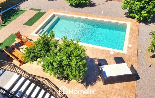Chalcis Apartamento | Venecia of Mani - Relax in a spa pool