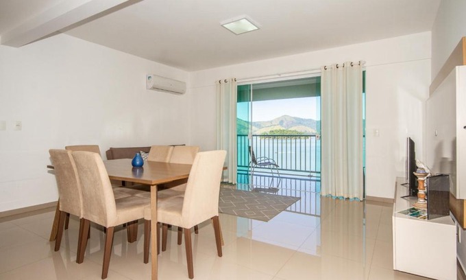 Caieira Apartamento | Venha curtir essa maravilha! Frente para o mar!