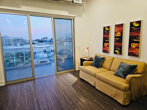 Del Rey Apartamento | Venice Beach Getaway Steps from the Ocean Marina and Boardwalk