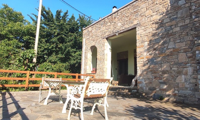 Tsagarada Casa | Venieri's Stone Villa