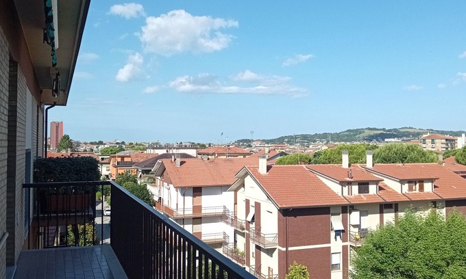 Pesaro Apartamento | VerdeMare Home in Pesaro Apartment for families