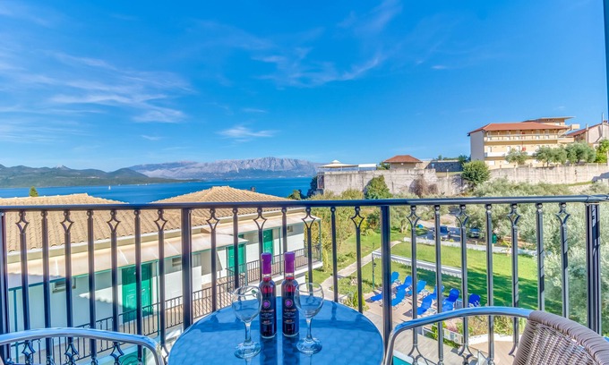 Nikiana Hotel | Vergina Star