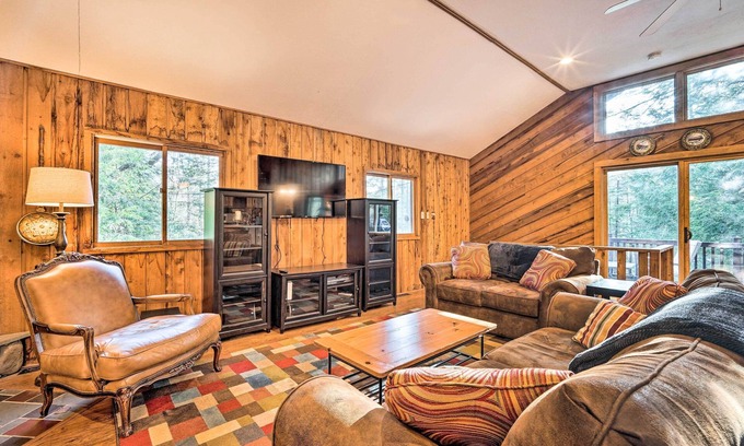 Winhall Casa | Vermont Getaway near Stratton Mountain