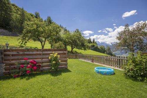 Sluderno Apartamento | Vernalhof Apt Sunnaseit
