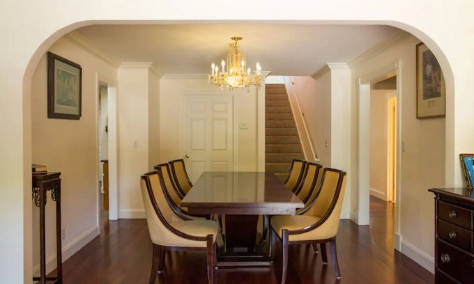 Burlingame Park Casa | Very clean spacious home available close to SFO and downtown Burlingame.