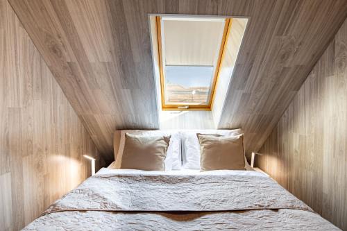15th District Apartamento | Very Comfy - Relaxing Sleep - AirCon