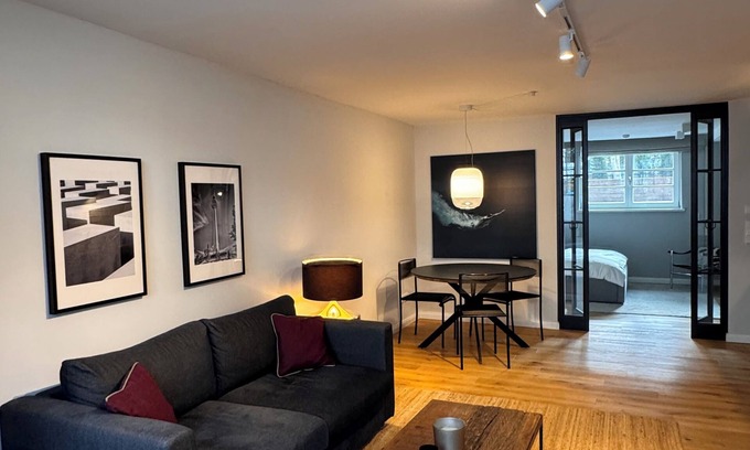 Kleinmachnow Apartamento | Very nice apartment quiet location with good parking and terrace