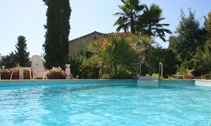 Afa Casa | Muy bonito T2 en una villa privada con piscina y jardín