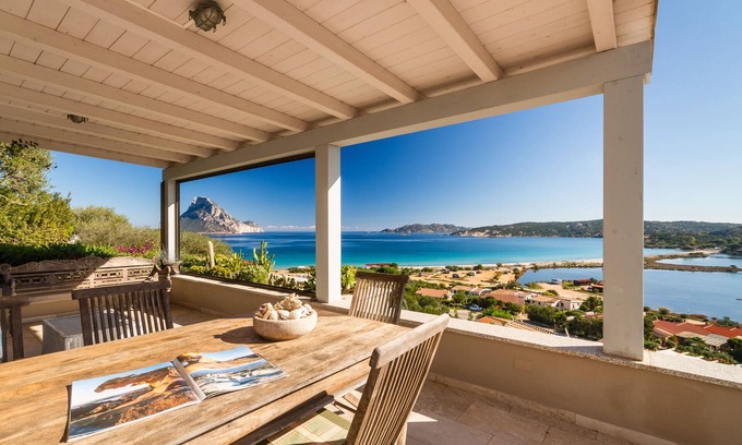 Porto Taverna Casa | Muy panorámica casi de la playa disponible desde 17. 8