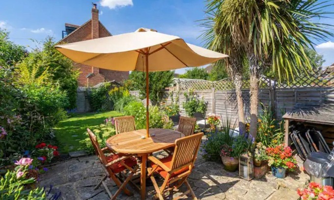 Maidenhead Cabaña | Very Pretty 2 BR Cottage On Edge of National Trust