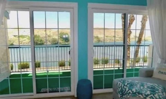 Bullhead City Casa | Very RARE, ON the RIVER !