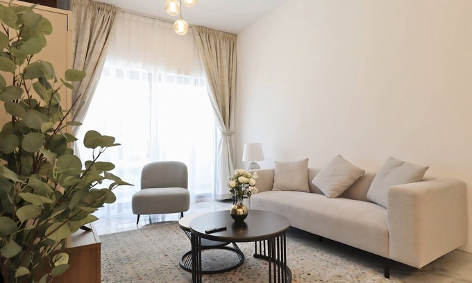 Al Barsha Apartamento | VESTA - Luxury APT - 2BR - Arjan