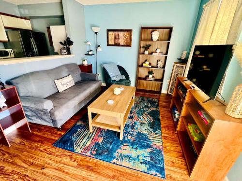 Auburn Casa | Vet School - Pools Full Kitchen Queen Bed