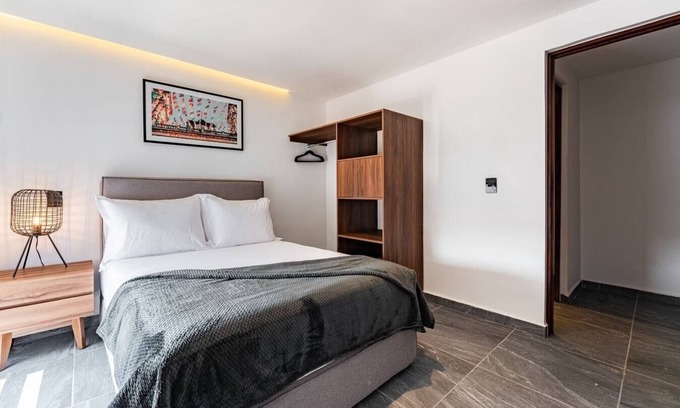 Santa María la Ribera Apartamento | VH | Relajate Sta Ma la Ribera 1BR + rooftop | 83