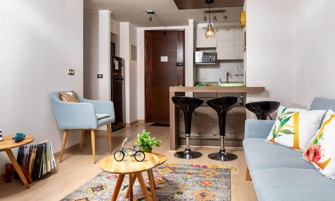 Vina del Mar Apartamento | Viña Retreat - 2BR W / Pool, Wifi & Parking