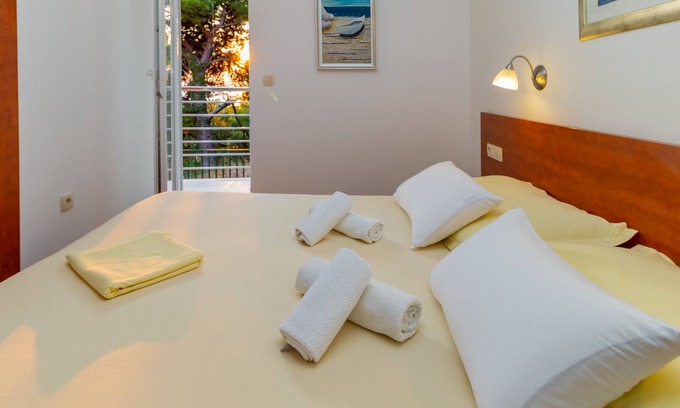 Marusici Condominio | Villa Opera Villa de lujo directamente sobre la playa privada con vistas impresionantes