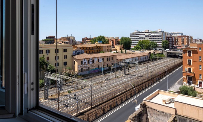Pigneto Apartamento | Via Casilina 161 in Rome