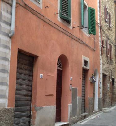 Poggibonsi Apartamento | Via Gallurì