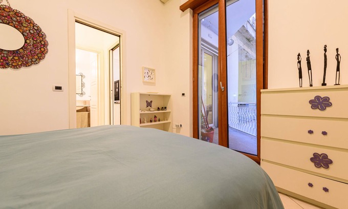 Mergellina Apartamento | Via Orazio 2D - One Bedroom Apartment, Sleeps 4
