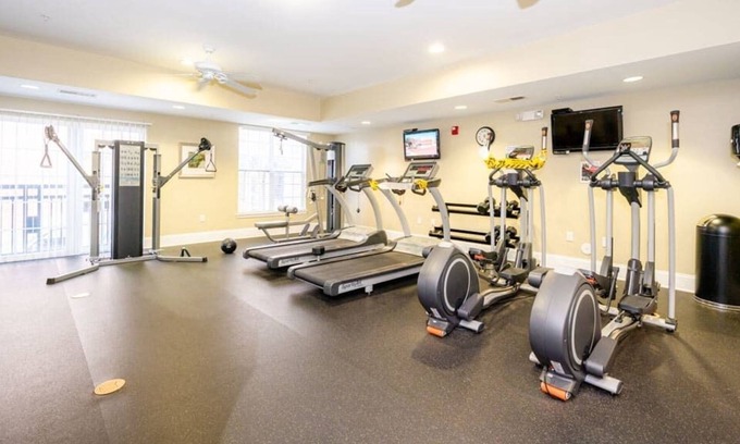 SouthPark Apartamento | Viagem|Peaceful 2BR w/ Gym+Parking+Pool
