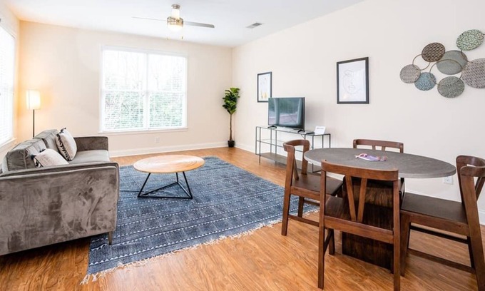 Wesley Heights Apartamento | Viagem Studio in Top Location with Parking