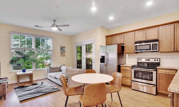 Wesley Heights Apartamento | Viagem Stunning 1BR in Prime Location