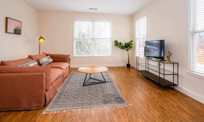 Wesley Heights Apartamento | Viagem Stylish Studio in Top Location