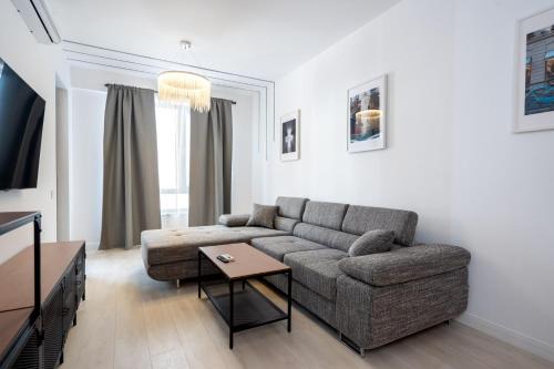 Pipera Apartamento | ViaPipera Apartments - Modern Stay on Pipera Blvd