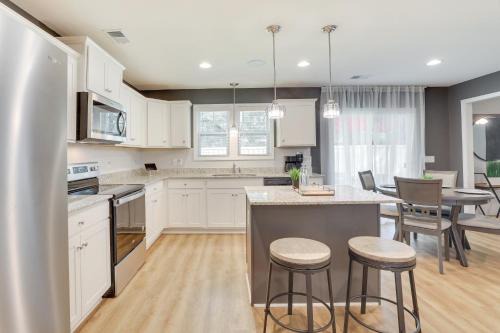 Elliott Casa | Vibe Villa with Backyard about 8 Mi to Shaw AFB!