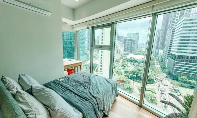 Bonifacio Global City Apartamento | Vibrant Oasis with the best view + Fast WiFi