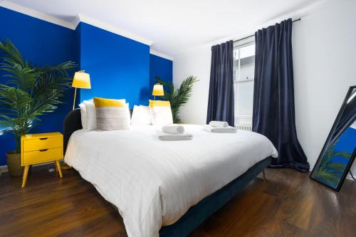 Montpelier Casa | Vibrant Spring Street with Garden