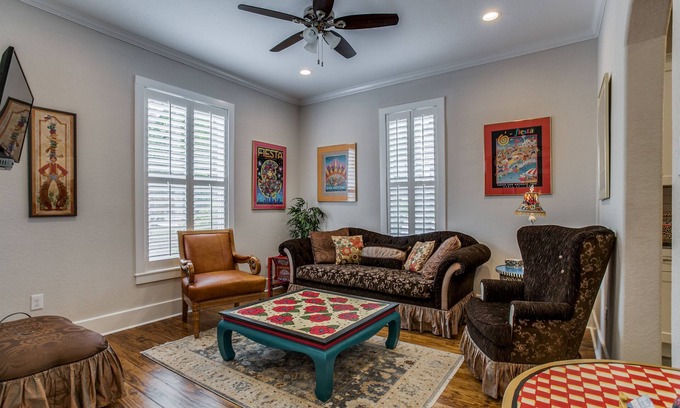 Downtown San Antonio Casa | Vicky's Place downtown close to Pearl Brewery, and Riverwalk