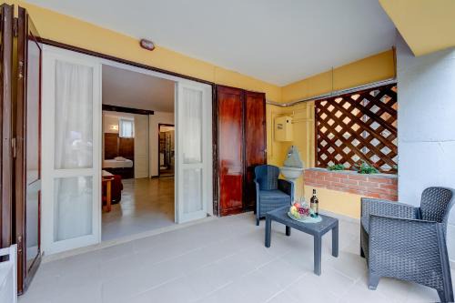 Barbarano Apartamento | Vicolo 42-private Terrace-200m Lake - Happy Rentals