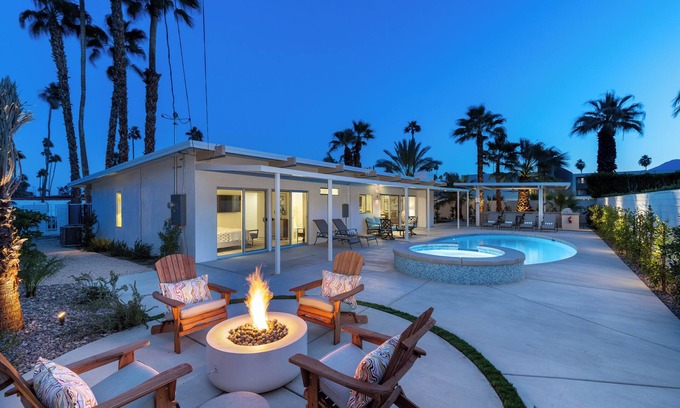 Sunmor Casa | Victor Victoria Hideaway- True PS Retreat!