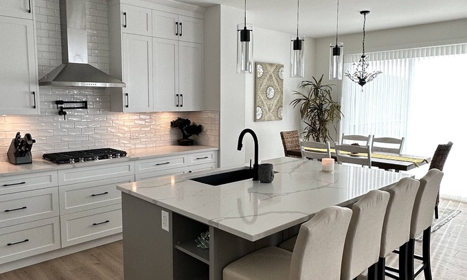 Royal Bay Casa | Victoria BC - Royal Bay. Beautiful New Seaside Home. Short walk to Park & Beach.