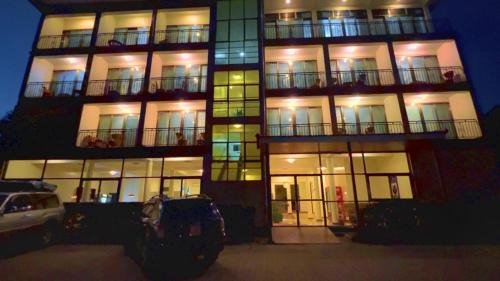 Entebbe Hotel | Victoria Rock Resort