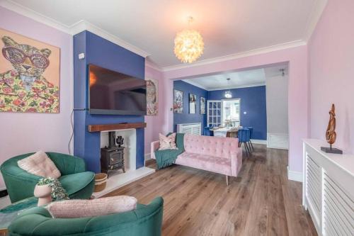 Windsor Casa | Victorian Cottage, Close 2 All The Sights, Parking