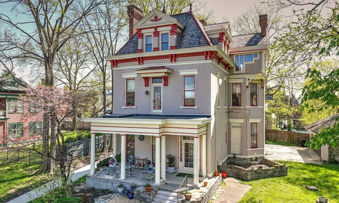 East Walnut HIlls Apartamento | Victorian Haven on the Hill