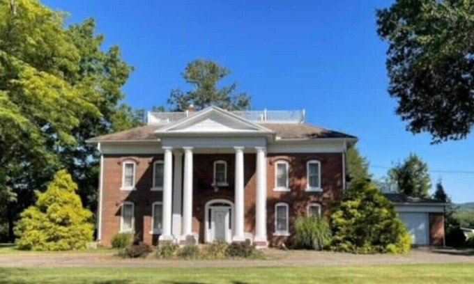Somerdale Apartamento | Victorian Oasis in Mineral City, near Atwood - Deer Hunting - Hot Tub